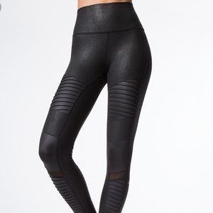 NEW Alo Yoga high waisted black moto XS leggings